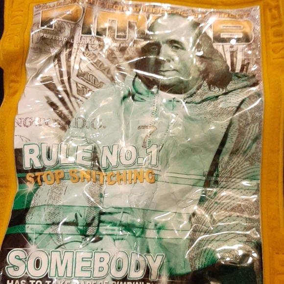 Shirt - Picture 3 of 4